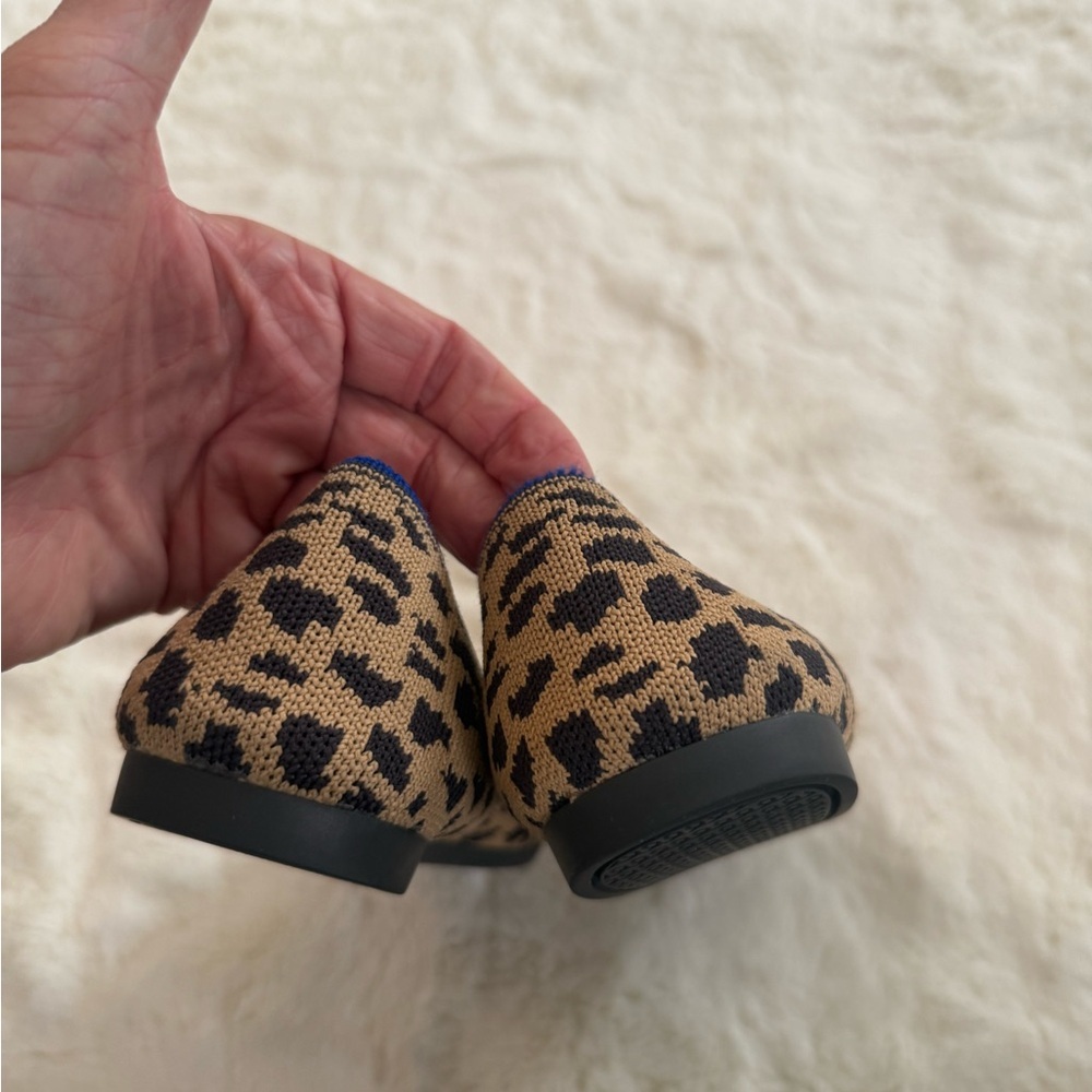 ROTHY'S THE POINT ANIMAL PRINT KNIT POINTED TOE FLATS SIZE 8 - Picture 3 of 7